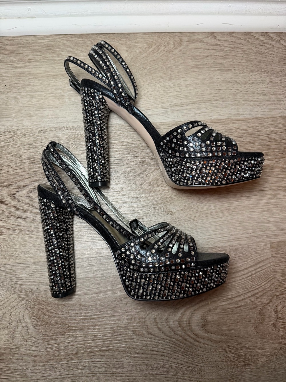 Jessica Simpson Black Rhinestone Platform Heels - Picture 3 of 9